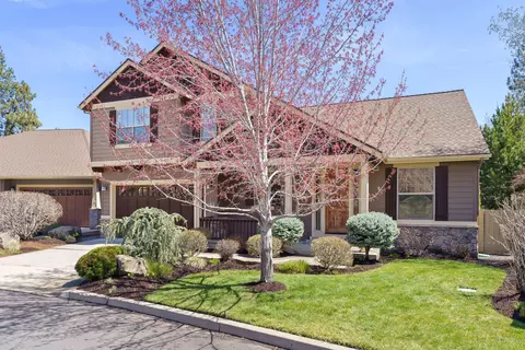 60806 Falcon Pointe Ln, Bend, OR 97702