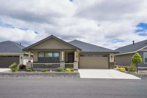 2668 NW 25th St, Redmond, OR 97756