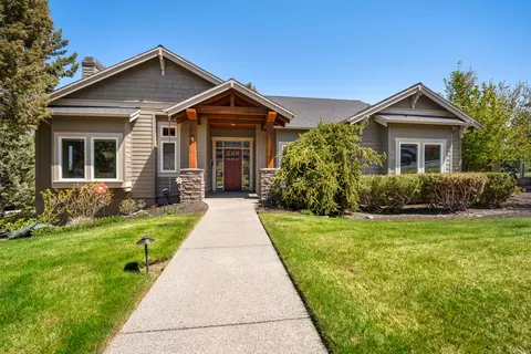 1222 NW Constellation Dr, Bend, OR 97703