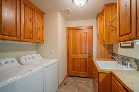 Other - 57661 Poplar Loop, Sunriver, OR 97707 photo 11 of 13