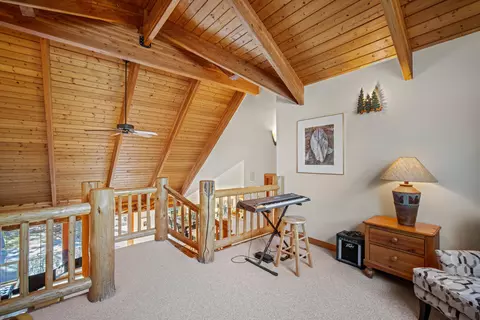 Entry Way - 57661 Poplar Loop, Sunriver, OR 97707 photo 4 of 4