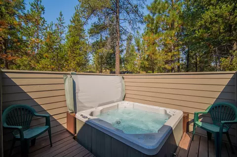 Exterior - 57661 Poplar Loop, Sunriver, OR 97707 photo 7 of 16