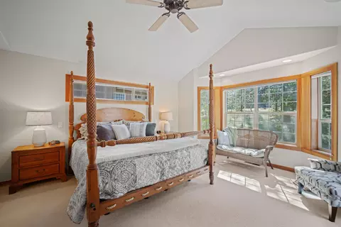 Bedroom - 57661 Poplar Loop, Sunriver, OR 97707 photo 6 of 13