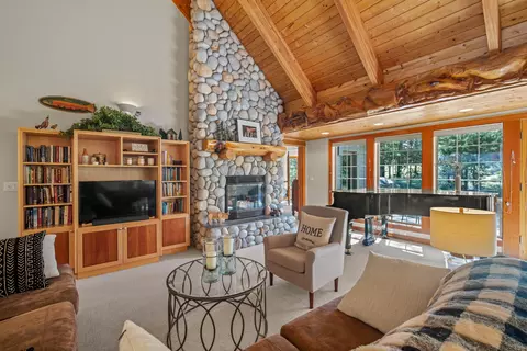 57661 Poplar Loop, Sunriver, OR 97707