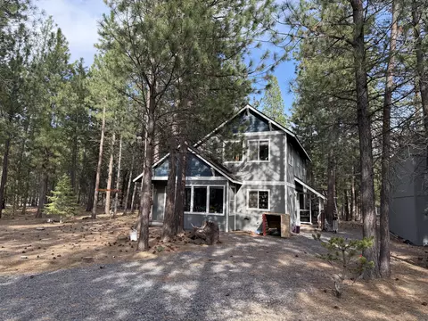 52090 Foxtail Rd, La Pine, OR 97739