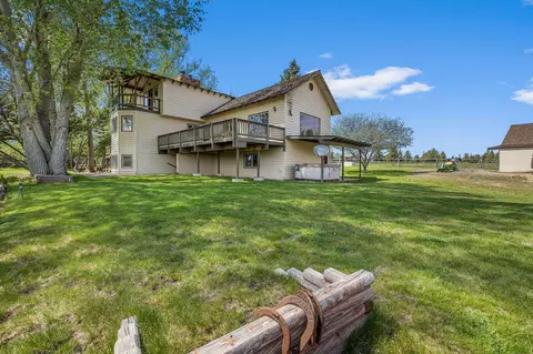 Exterior - 62820 Dickey Rd, Bend, OR 97701 photo 5 of 19