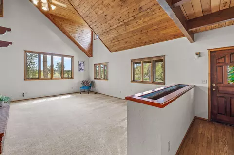 Living - 62820 Dickey Rd, Bend, OR 97701 photo 2 of 3