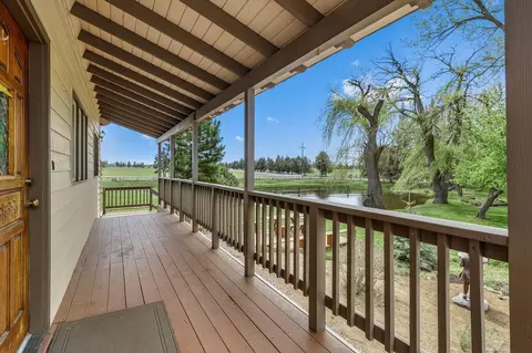 Exterior - 62820 Dickey Rd, Bend, OR 97701 photo 3 of 19