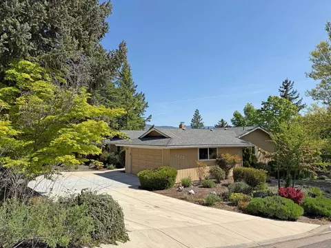2275 Sam Evans Pl, Ashland, OR 97520 photo 38