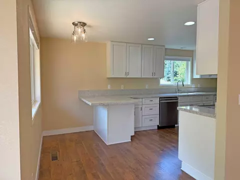 2275 Sam Evans Pl, Ashland, OR 97520 photo 9