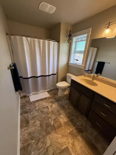 522 Blue Moon Dr, Central Point, OR 97502 photo 10