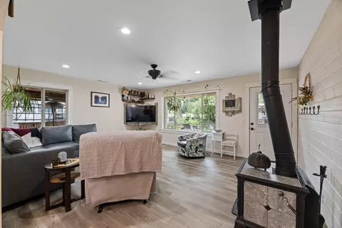 3747 Hilsinger Rd, Phoenix, OR 97535 photo 18