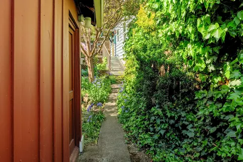 54 Gresham St, Ashland, OR 97520 photo 33
