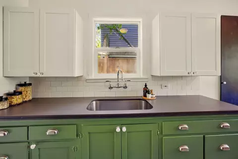 54 Gresham St, Ashland, OR 97520 photo 14