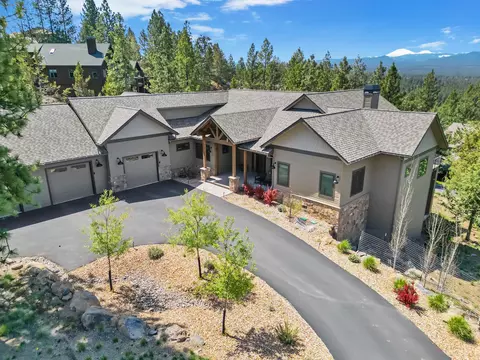2905 NW Fitzgerald Ct, Bend, OR 97703