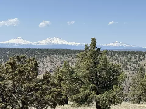 12770 SW Eagle Vista Pl, Terrebonne, OR 97760