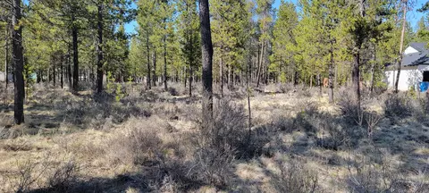 17122 Covina Rd, Bend, OR 97707