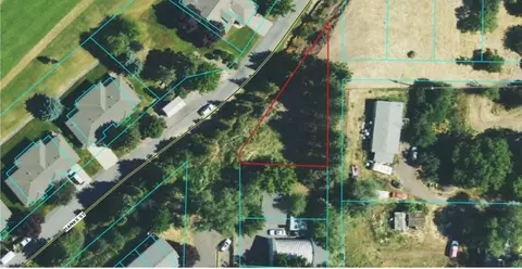 lot13 14 California, Klamath Falls, OR 97601