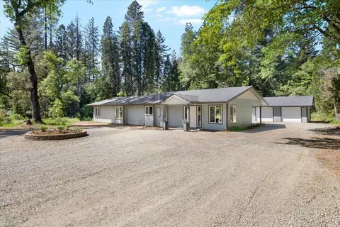 2800 Fish Hatchery Rd, Grants Pass, OR 97527