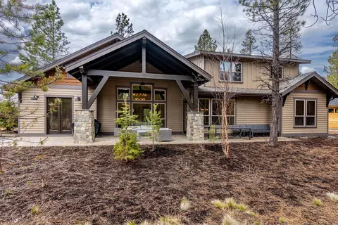 56887 Dancing Rock Loop #15A, Bend, OR 97707 photo 4