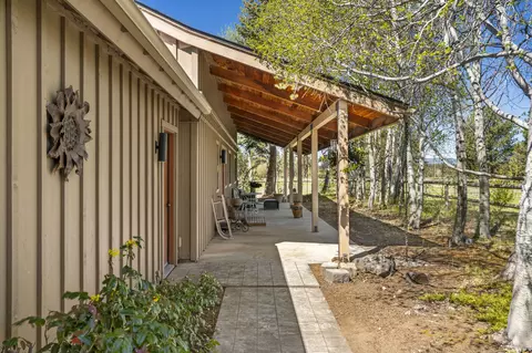 Exterior - 20875 Sholes Rd, Bend, OR 97702 photo 5 of 18