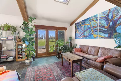 Living - 20875 Sholes Rd, Bend, OR 97702 photo 3 of 5