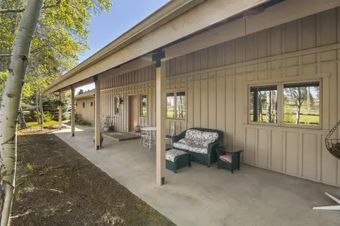 Exterior - 20875 Sholes Rd, Bend, OR 97702 photo 7 of 18