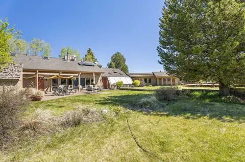 Exterior - 20875 Sholes Rd, Bend, OR 97702 photo 14 of 18