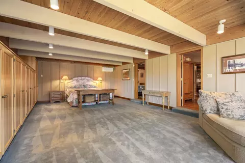 Bedroom - 20875 Sholes Rd, Bend, OR 97702 photo 1 of 10