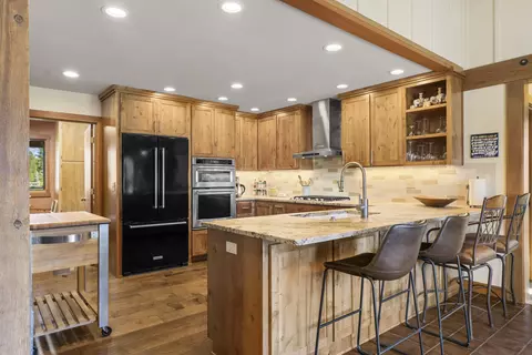 Kitchen - 20875 Sholes Rd, Bend, OR 97702 photo 1 of 5