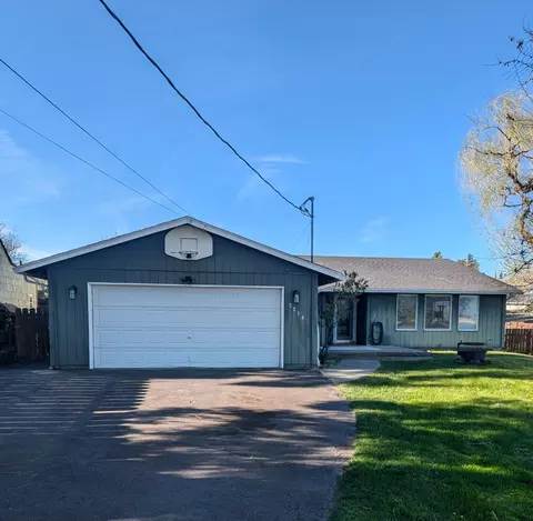 2218 Autumn Ave, Klamath Falls, OR 97601