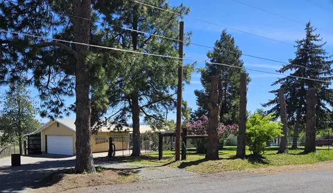 5405 Blue Mountain Dr, Klamath Falls, OR 97601