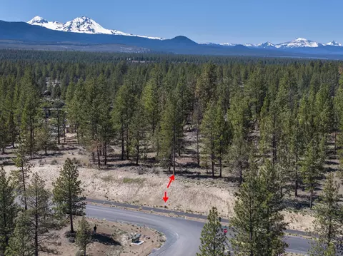 62947 Levins Ln, Bend, OR 97703 photo 6