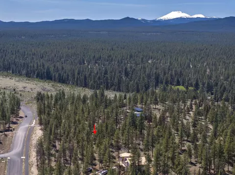 62947 Levins Ln, Bend, OR 97703 photo 13