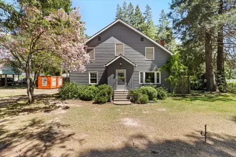 Exterior - 2368 Upper River Rd Loop, Grants Pass, OR 97526 photo 3 of 13