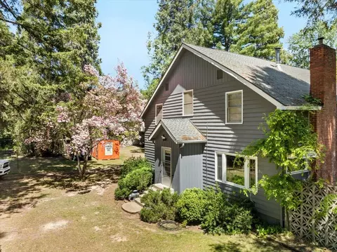 Exterior - 2368 Upper River Rd Loop, Grants Pass, OR 97526 photo 12 of 13