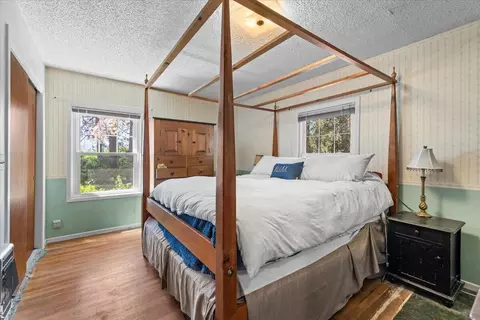 Bedroom - 2368 Upper River Rd Loop, Grants Pass, OR 97526 photo 1 of 5