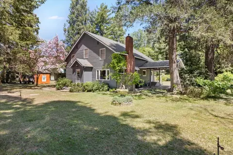 Exterior - 2368 Upper River Rd Loop, Grants Pass, OR 97526 photo 1 of 13