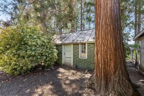 Exterior - 2368 Upper River Rd Loop, Grants Pass, OR 97526 photo 8 of 13