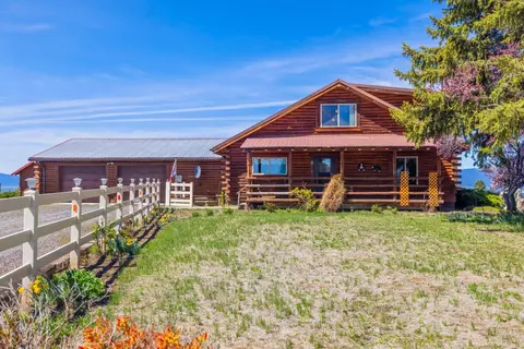 Other - 34840 Dawn Loop, Chiloquin, OR 97624 photo 3 of 35