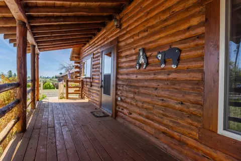 Exterior - 34840 Dawn Loop, Chiloquin, OR 97624 photo 3 of 20