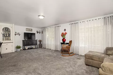 515 E Main St #1, Rogue River, OR 97537 photo 9