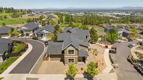 View/Area - 626 NW Compass Ln, Bend, OR 97703 photo 1 of 5