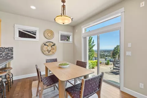 Dining - 626 NW Compass Ln, Bend, OR 97703 photo 1 of 3