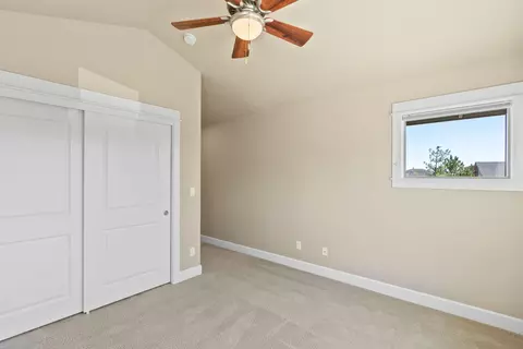 Bedroom - 626 NW Compass Ln, Bend, OR 97703 photo 2 of 5