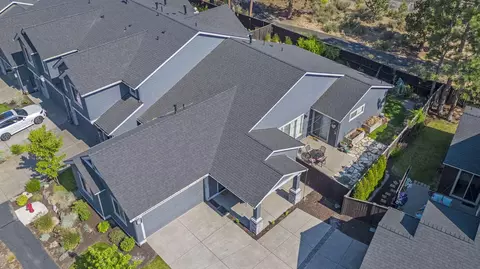60419 Hedgewood Ln, Bend, OR 97702 photo 24