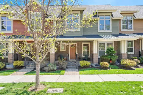2515 NW Crossing Dr, Bend, OR 97703