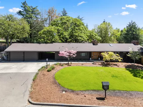 349 Windsor Ave, Medford, OR 97504