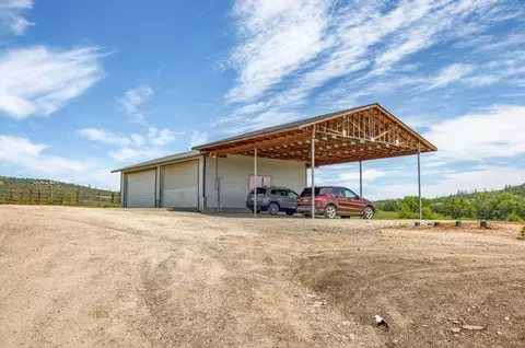 Exterior - 1350 Nick Young Rd, Eagle Point, OR 97524 photo 12 of 16