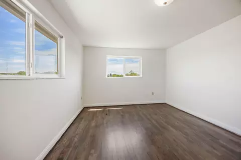 Bedroom - 1350 Nick Young Rd, Eagle Point, OR 97524 photo 3 of 7